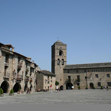 Los Arcos Ainsa Exterior photo
