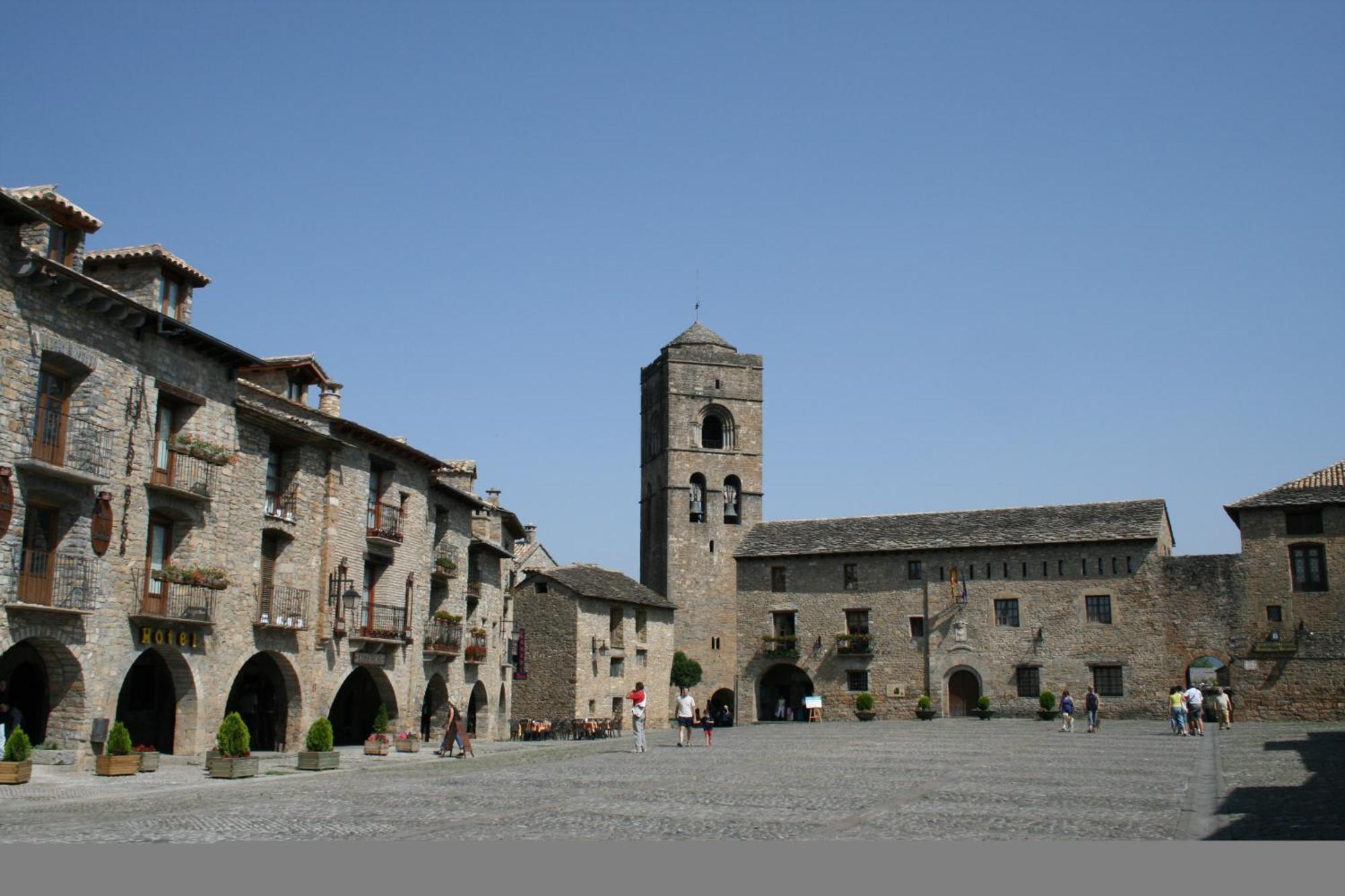 Los Arcos Ainsa Exterior photo