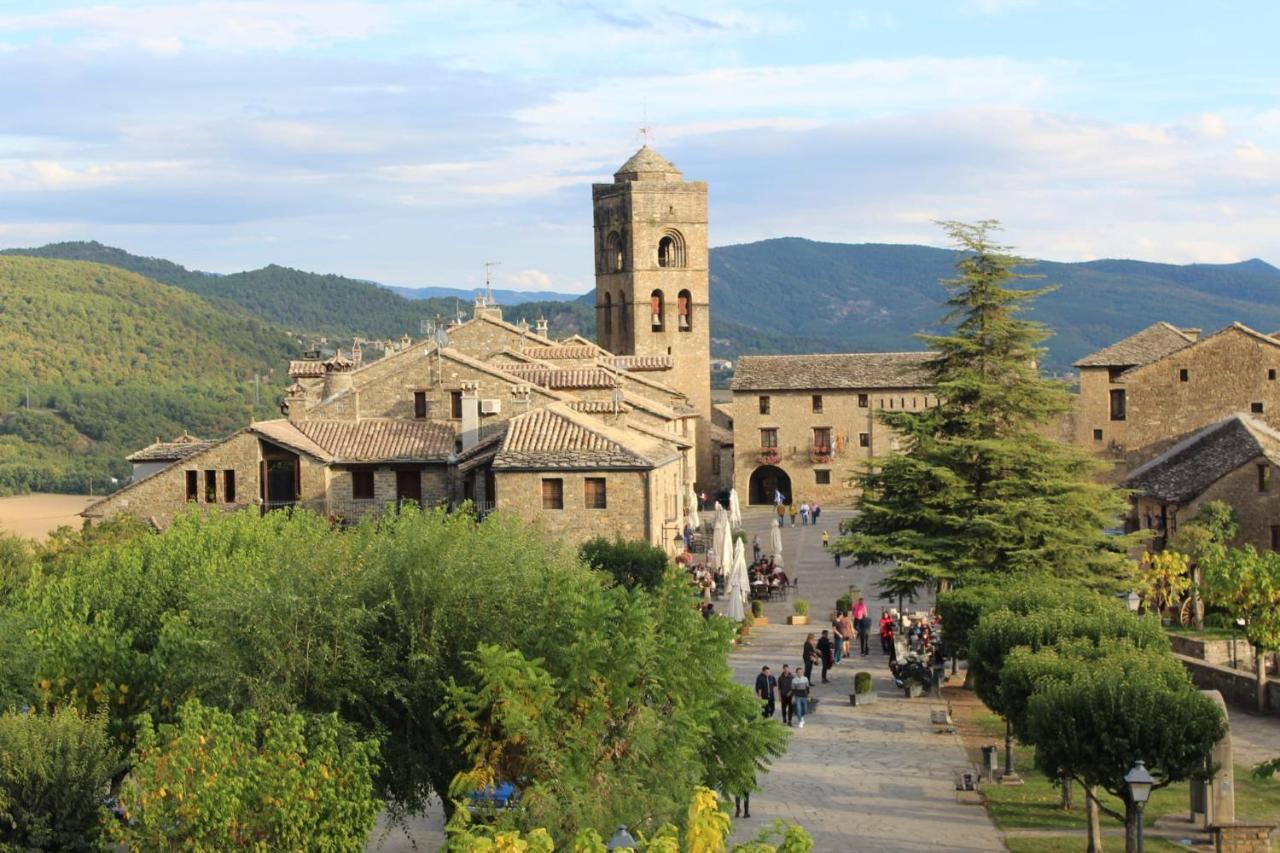 Los Arcos Ainsa Exterior photo